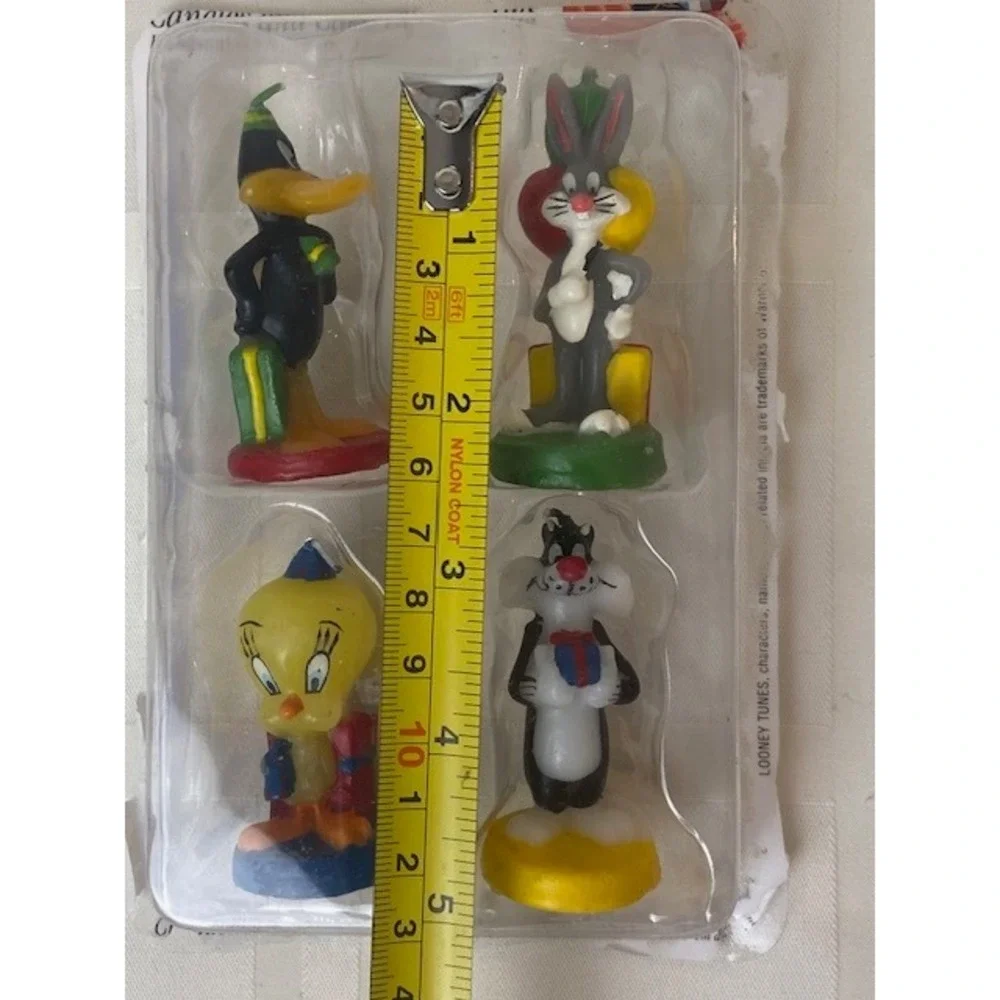 Vintage Looney Tunes Birthday Candles Bugs Bunny Daffy Tweety Sylvester Set of 4